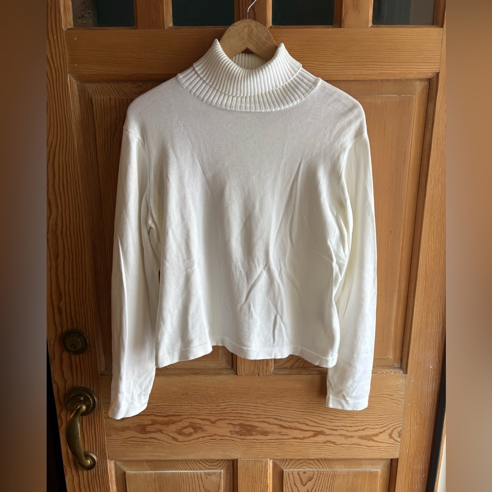 Talbots White Long Sleeve Turtleneck Top size Large 100% cotton